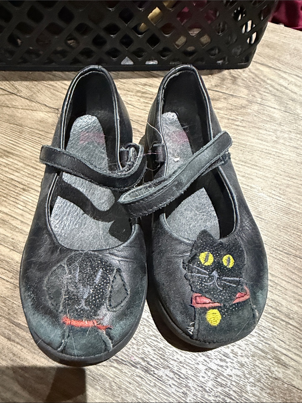 Camper Kids Black Mary Jane Shoes with Cat Embroidery